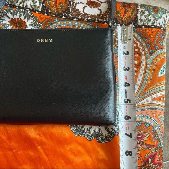 DKNY Black crossbody bag with adjustable strap 100%PVC - Picture 12 of 16